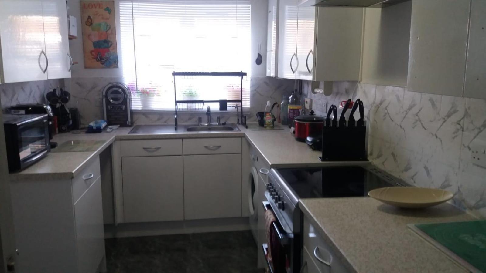 Spacious Double Room Located Within Walking Distance To Seaside And Town โดเวอร์ ภายนอก รูปภาพ